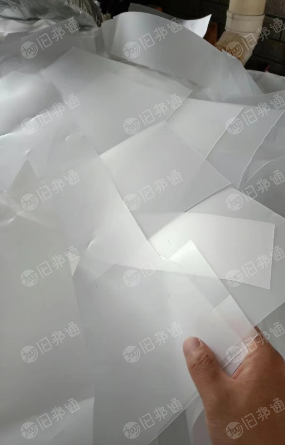 回收PC涂层,带胶PC,磨砂PC,原材料都要