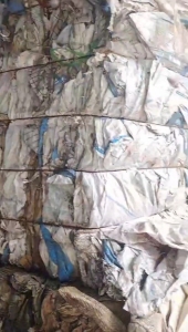 出售废旧吨包，现货三四十吨，出8成左右