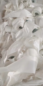 常年大量收购本色硅油纸，白色硅油纸废料