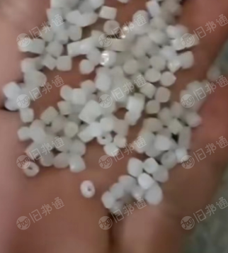 出售尿素桶颗粒,大小白颗粒,花乙颗粒,单色乙颗粒
