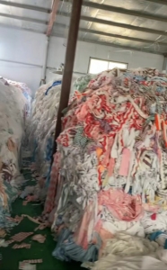 大量收购化纤涤纶布料，氨纶面料，