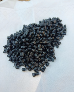 专业生产销售PP颗粒，编织袋颗粒，月供300吨