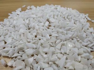 厂家供应PS破碎料，PS粉碎料，PS再生料，干净无杂可以直接上机