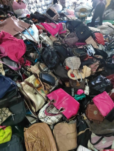 全国回收日鞋子包衣服分拣厂货