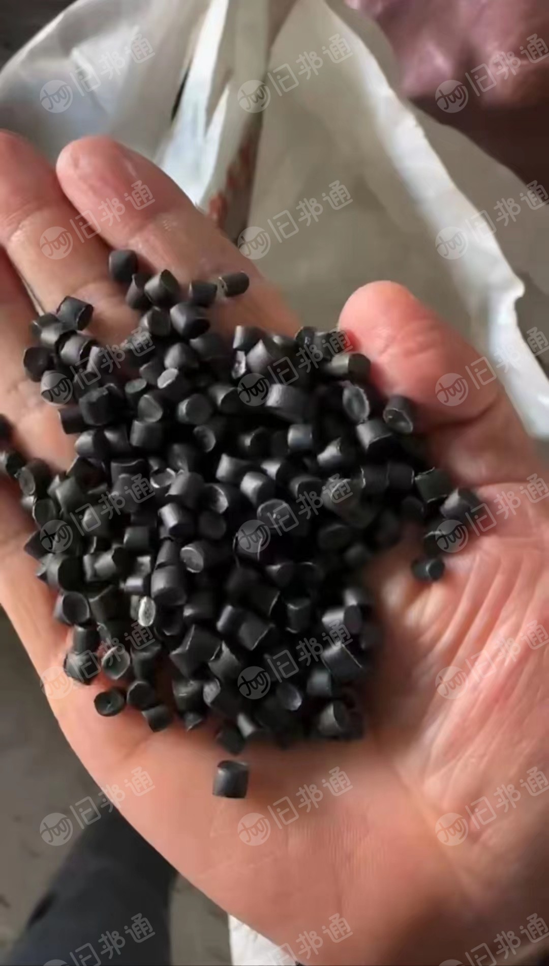 专业生产HDPE各种管道颗粒,波纹管,给水管,钢带缠绕管,防腐保温管等颗粒
