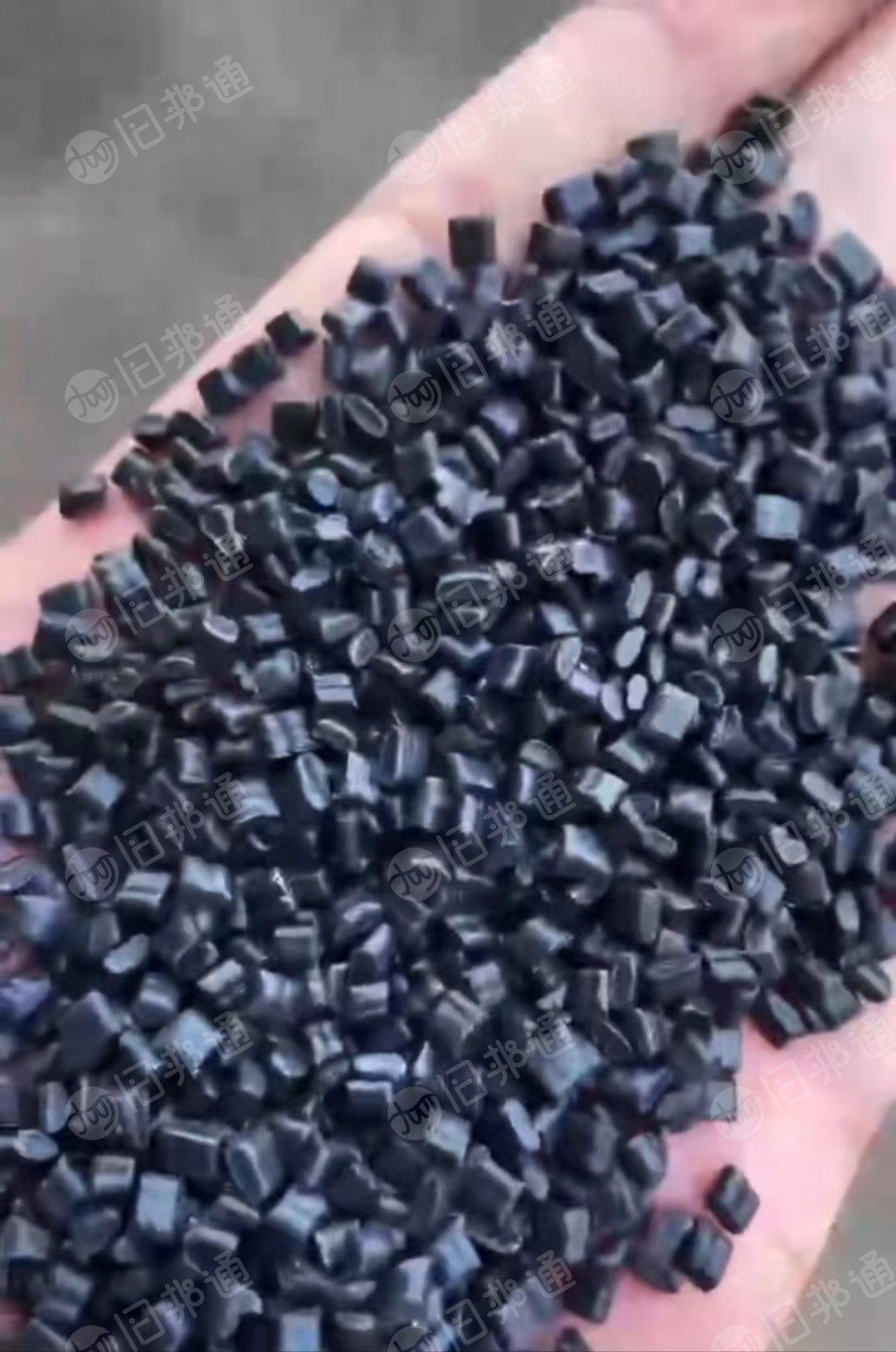 专业生产HDPE各种管道颗粒,波纹管,给水管,钢带缠绕管,防腐保温管等颗粒