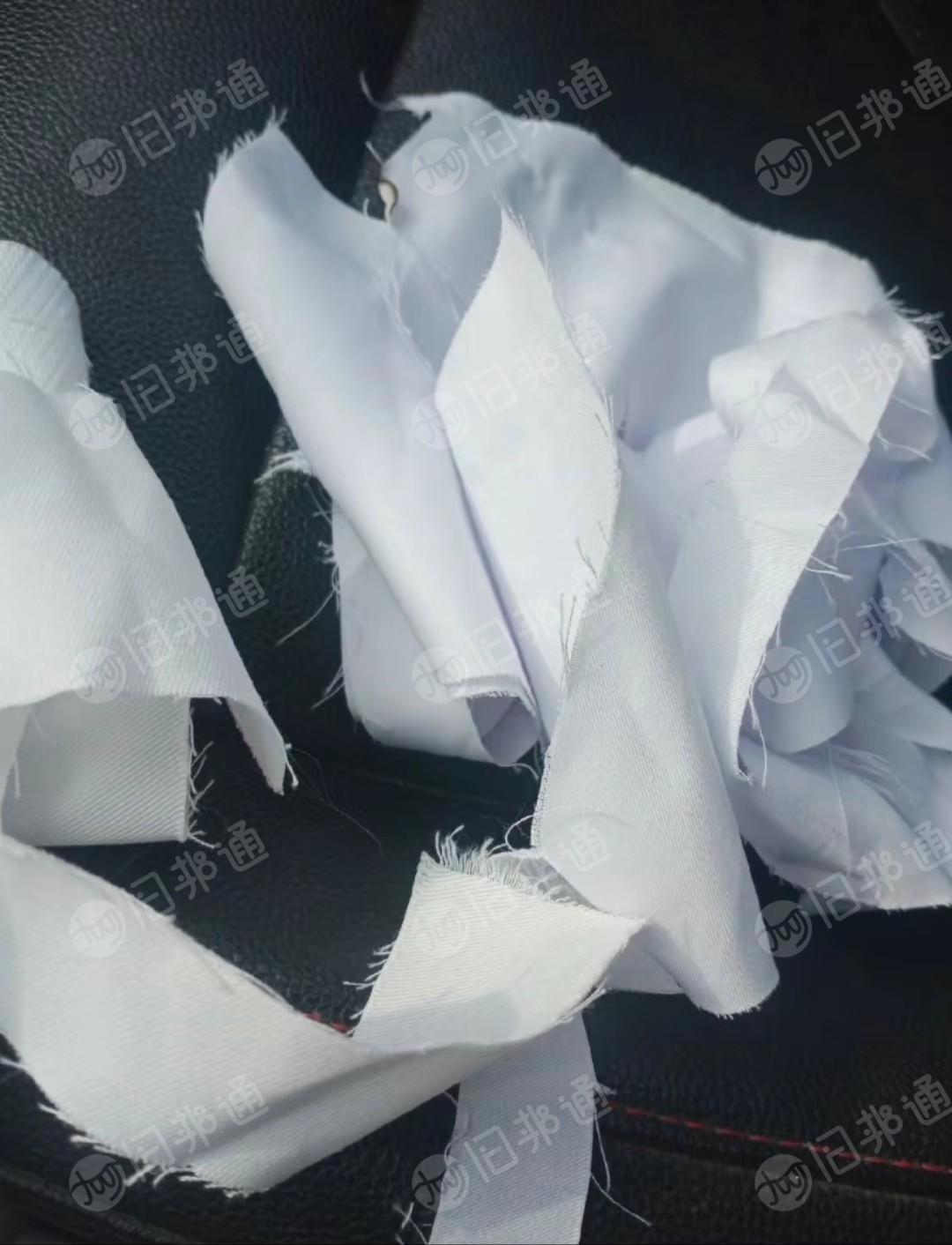 长期供应纺纱原料,纺纱厂下脚料,纯棉纯涤大布等各种布料