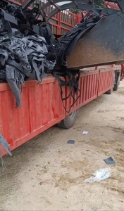 大量供应汽车内饰涤纶边角料，氨纶涤纶拉丝料