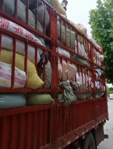 长期回收服装厂涤纶下角料！