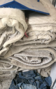 出售学校下来的羊毛毡垫子几千套