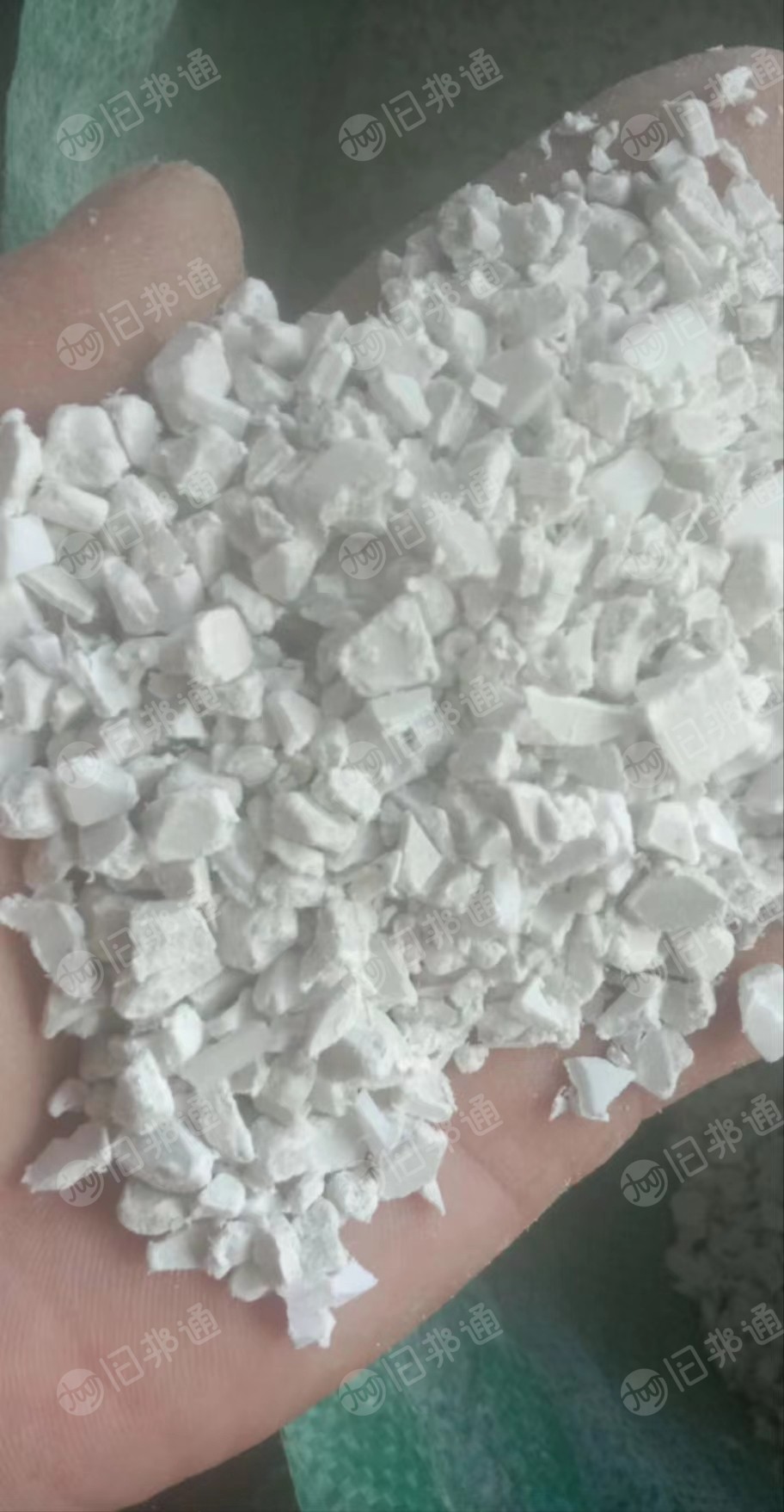 大量出售水里筐 (蓝,白,黑)破碎料,荔枝筐 (白飘,花飘)破碎料