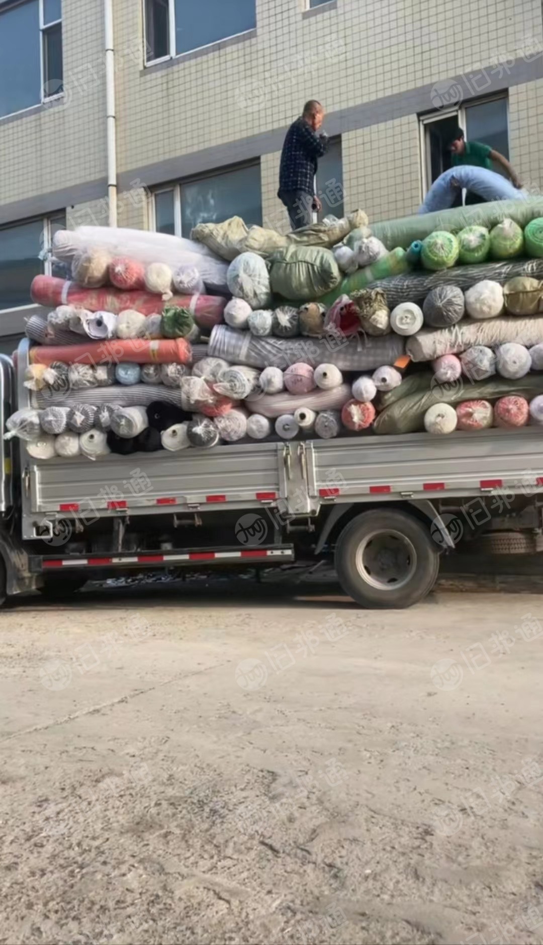 出售杂款库存卷布4.2米一车