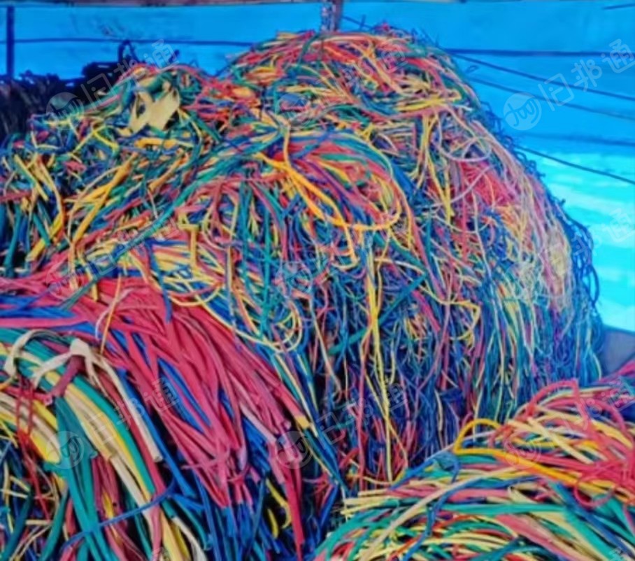 赣州地区大量回收各种电缆皮毛料，高温料