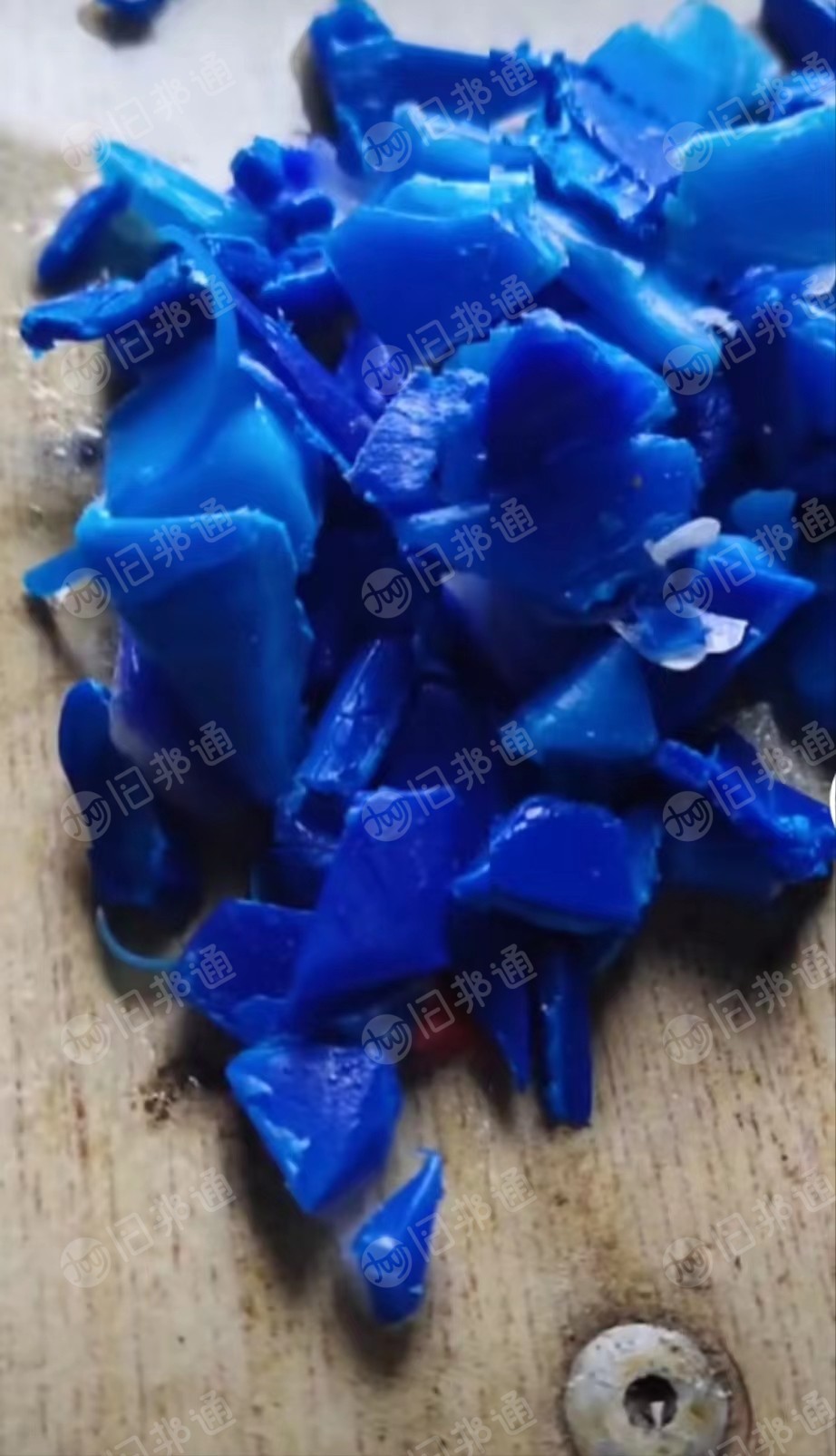 长年出售大蓝桶破碎料,PE白桶破碎料,干净直接上机