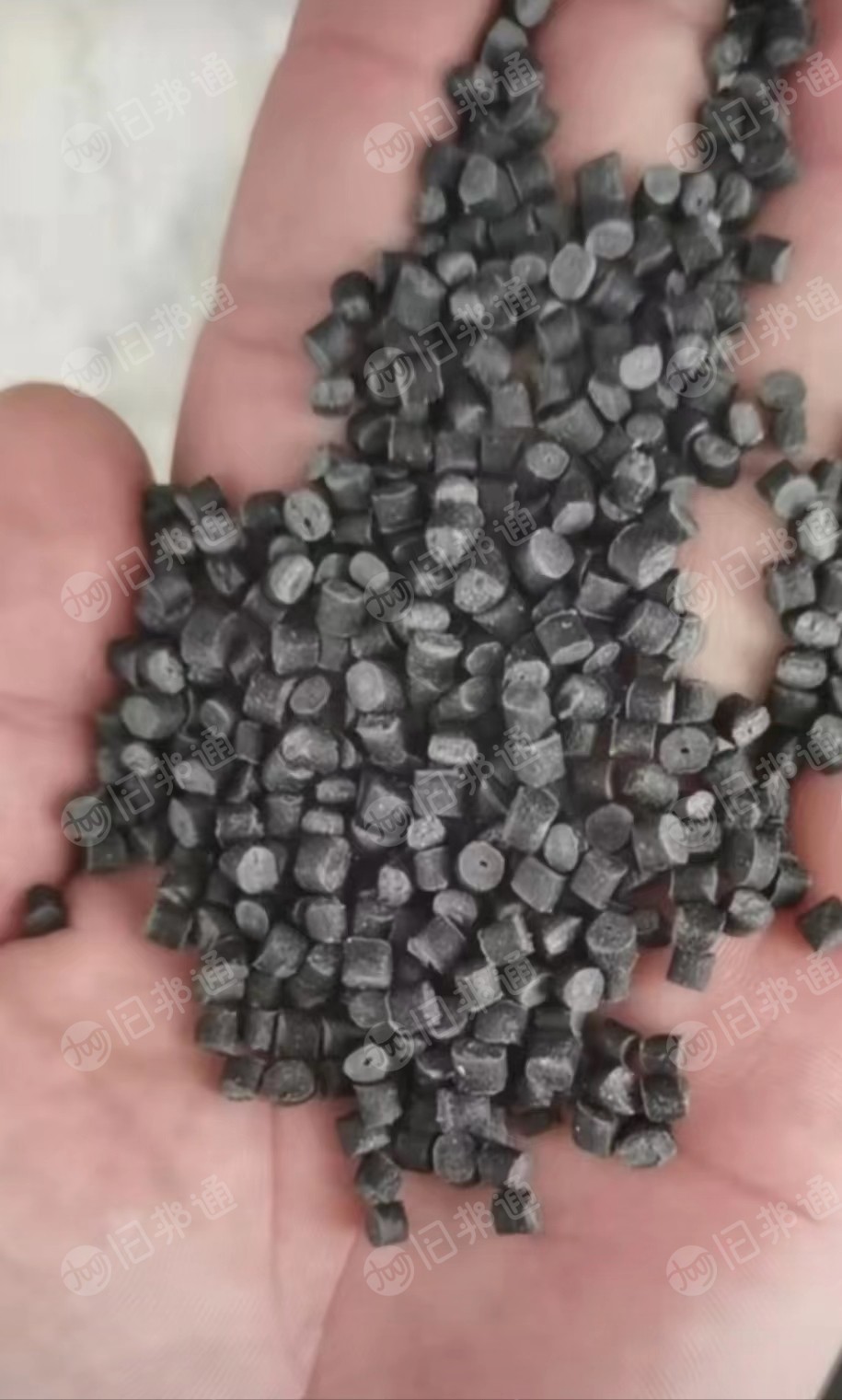 专业生产波纹管颗粒,排水板颗粒,四台造粒设备,每天40吨产量