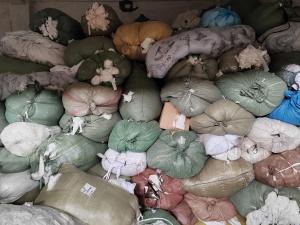 收购涤纶料，氨纶料，锦纶，晴纶，各种制衣厂边角料