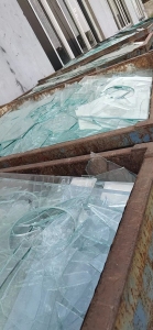 长年出售浮法废玻璃，月供500吨