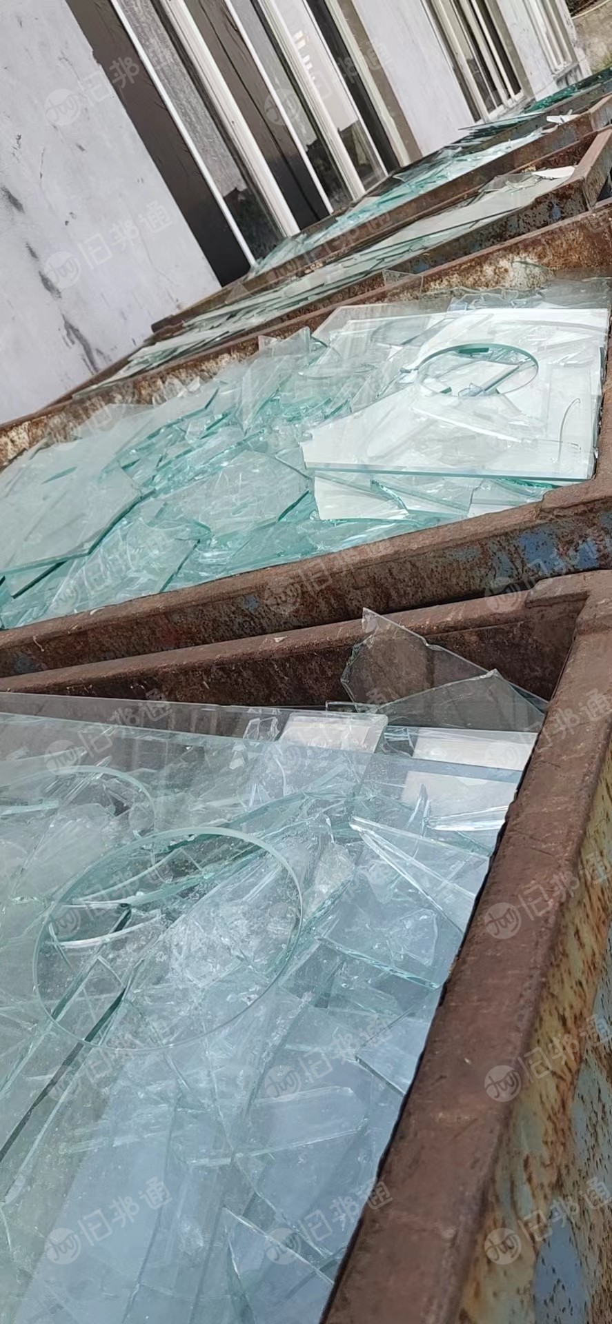 长年出售浮法废玻璃，月供500吨