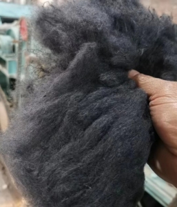 出售纯黑涤棉斩刀棉，需要的联系