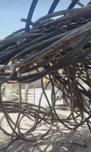 高价回收电缆，带皮废电缆，库存剩余电缆，光亮电缆铜