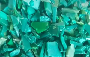 长期出售PET打包带破碎料，棉包带破碎料