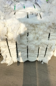 出售粘胶锦纶混纺白车肚，睛纶混纺风箱花