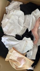 出售一批库存女士内衣5000条！