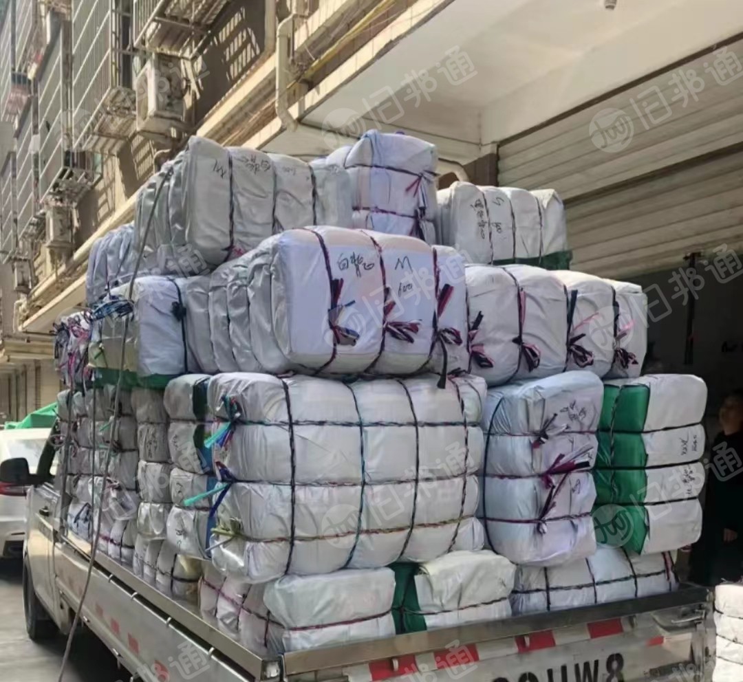 高价回收库存水雕皮草衣服,毛衣杂款整单品牌货!