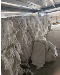 出售无纺布边角料，湿巾待加工半成品，一百多吨