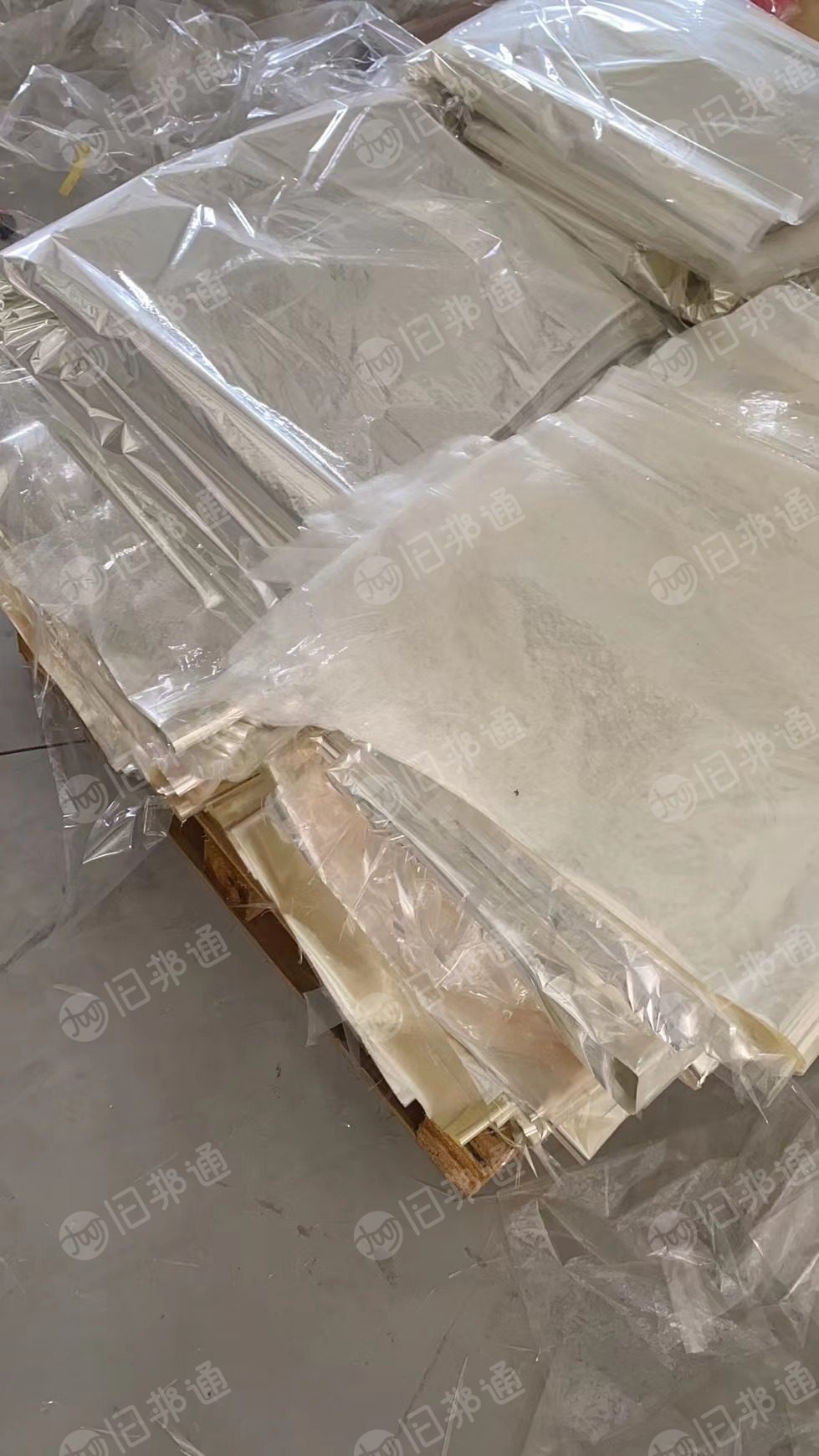 求购透明PET膜,卷筒压包都可以,月需200吨,打泡料用