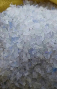 出售各色PP水果筐破碎料，蓝色水果筐破碎料，透明水果筐破碎料，荔枝筐破碎料，红色，黄色都有