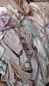 造粒厂大量收纯涤绒布，毛头，要求干净无棉