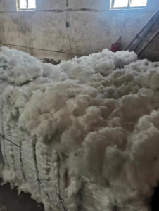 常年供应各种环锭纺，气流纺下来的下脚料车肚，落棉，三丝棉，回丝，粗纱头