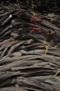 长期出售PVC电缆皮废料，PVC线皮废料