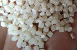 长期出售高压尼龙复合颗粒，用于拔管，压板,注塑等