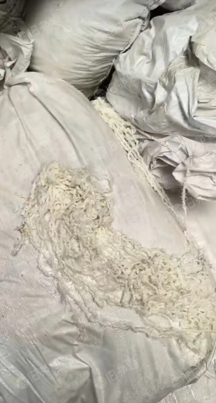 出售含水短绒人棉回丝布边现货30吨