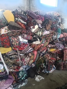 出售雪纺底版布，现货30吨