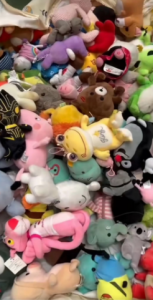 常年大量高价回收二手毛绒玩具，江浙沪皖有货的联系