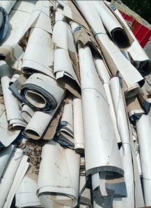 大量高价收购防水卷材，HDPE防水卷材，带沙的和不带沙都可以