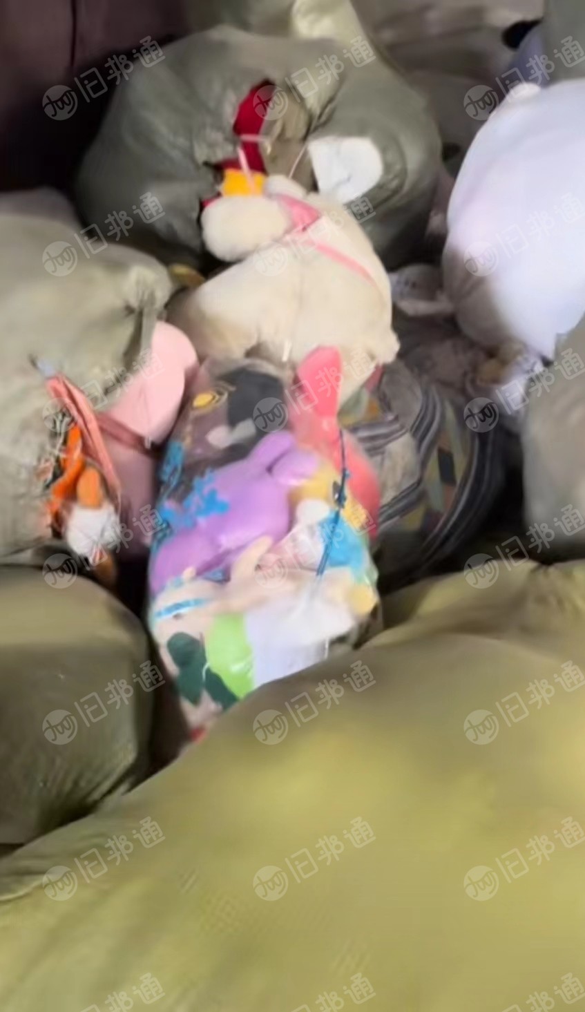出售毛绒玩具,布娃娃