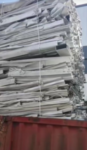 大量收购各种工业废铝，铝合金门窗，铝型材