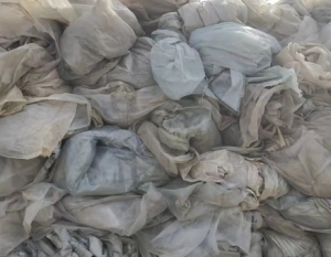 长期大量出售各种高压PE膜，大棚膜，二棚膜，蓝膜，白膜，花膜，粘膜等