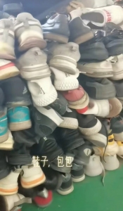 长期出售鞋子统货，夏装统货！