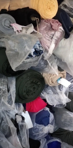 出售库存针织匹布大小卷布,现货有几百匹！