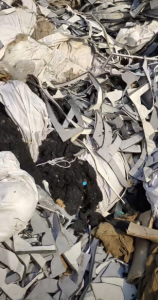 出售大量汽车内饰边角料，料子比较杂！