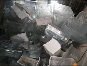 出售PS破碎料（主要供应冰箱抽屉破碎料）