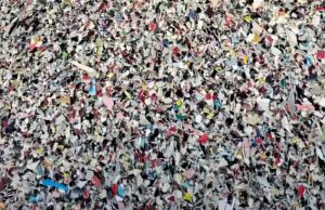 大量收购ABS摩托车壳破碎料