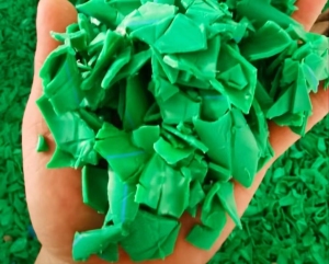 长期出售杂色灰白PPR破碎料，MPP管破碎料