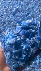 常年加工出售各种注塑低压破碎料，HDPE周转筐破碎料，大小蓝桶破碎料