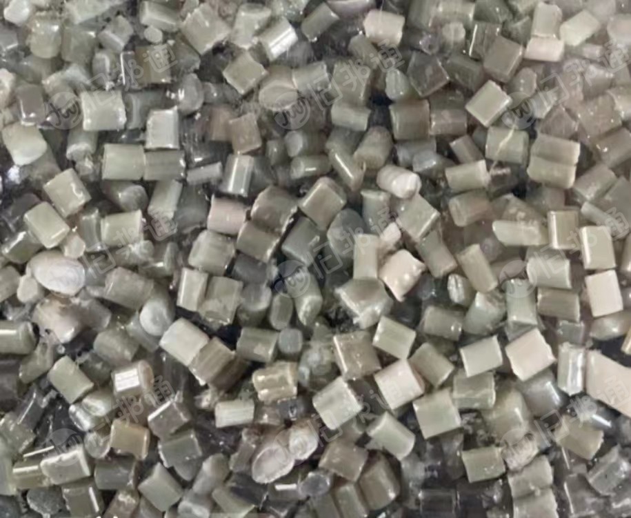 全网大量回收吹瓶厂下来的落地切片,差的聚酯切片